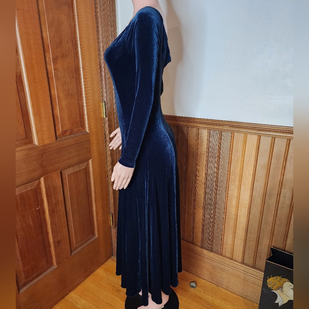 Gorgeous Bonnie Strauss 90s Sapphire Blue Velvet Dress - Picture 3 of 7